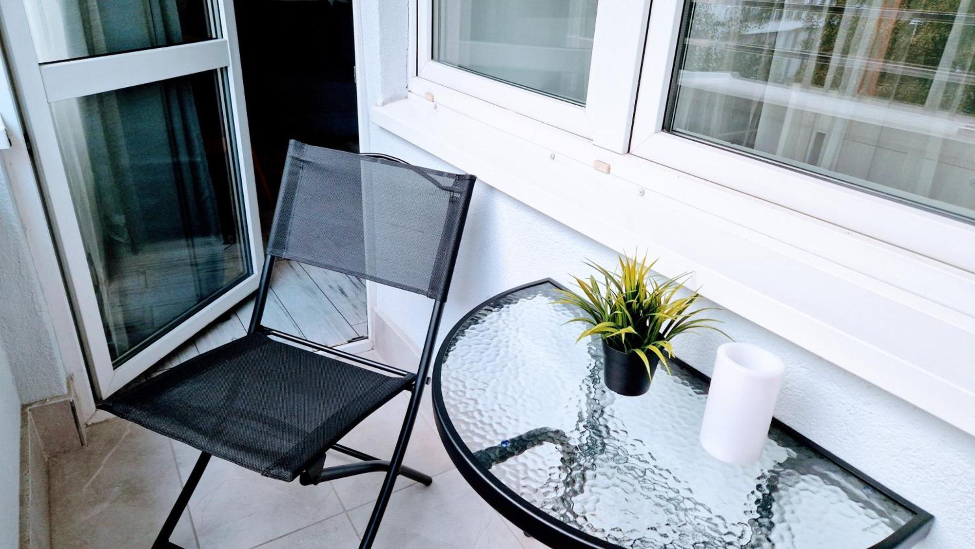Krolewska Centrum Apartament 4X Варшава Экстерьер фото